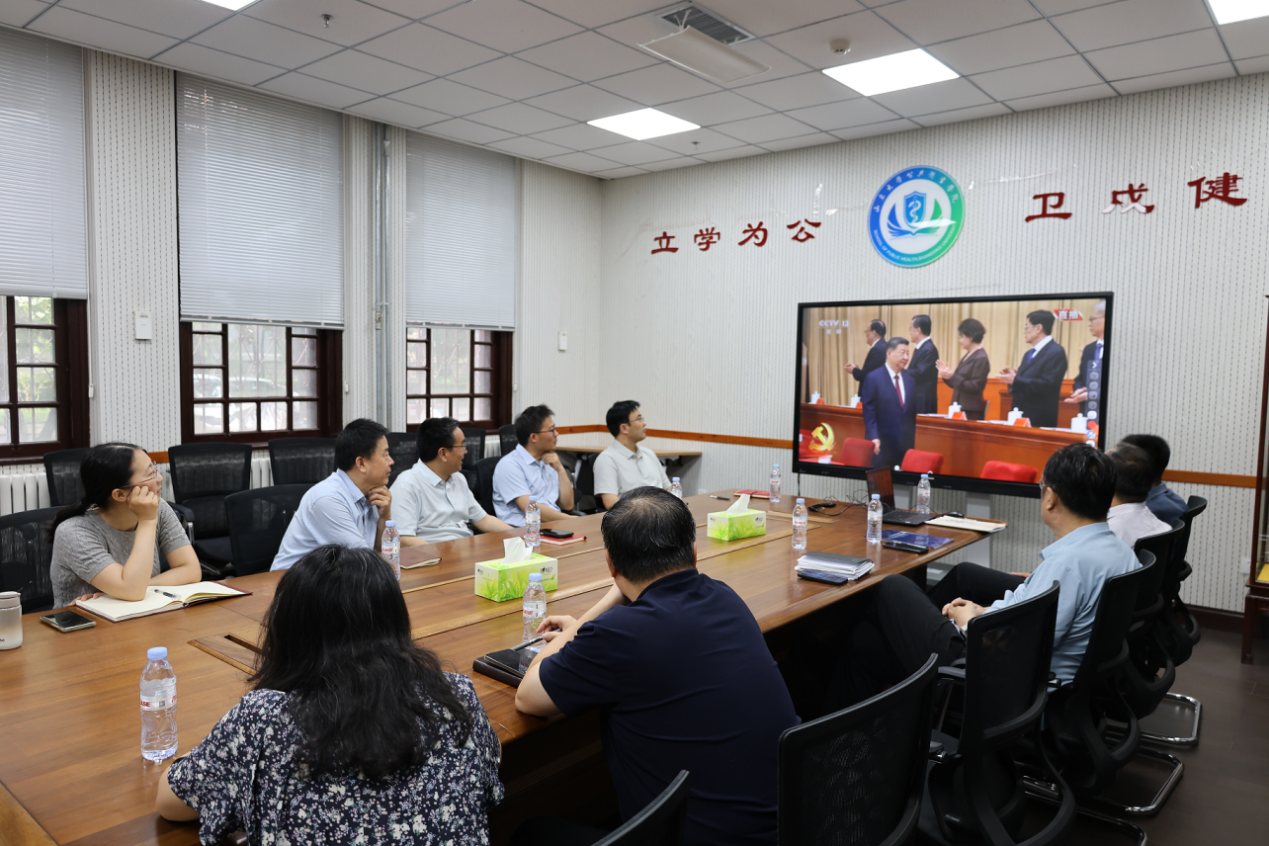 bevictor1946韦德官网师生热议庆祝中国共产党成立105周年大会
